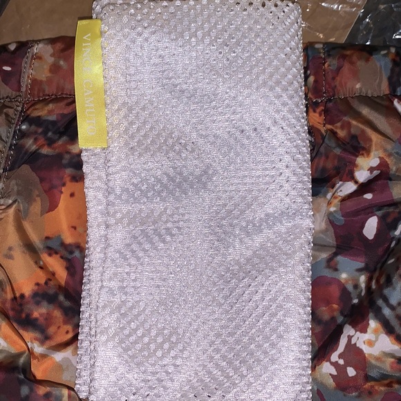 Vince Camuto Harlo Satchel/tote - Picture 5 of 5